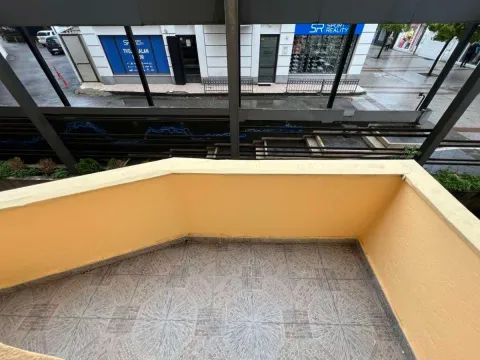 Izdavanje, poslovni prostor, 61m², Centar, Podgorica - image 7