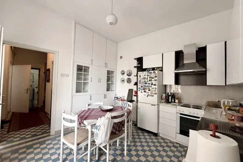 Sale, four bedroom apartment, 116m², Stari Grad, Beograd