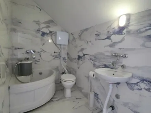 Sale, house, 130m², Piperi, Podgorica - image 9