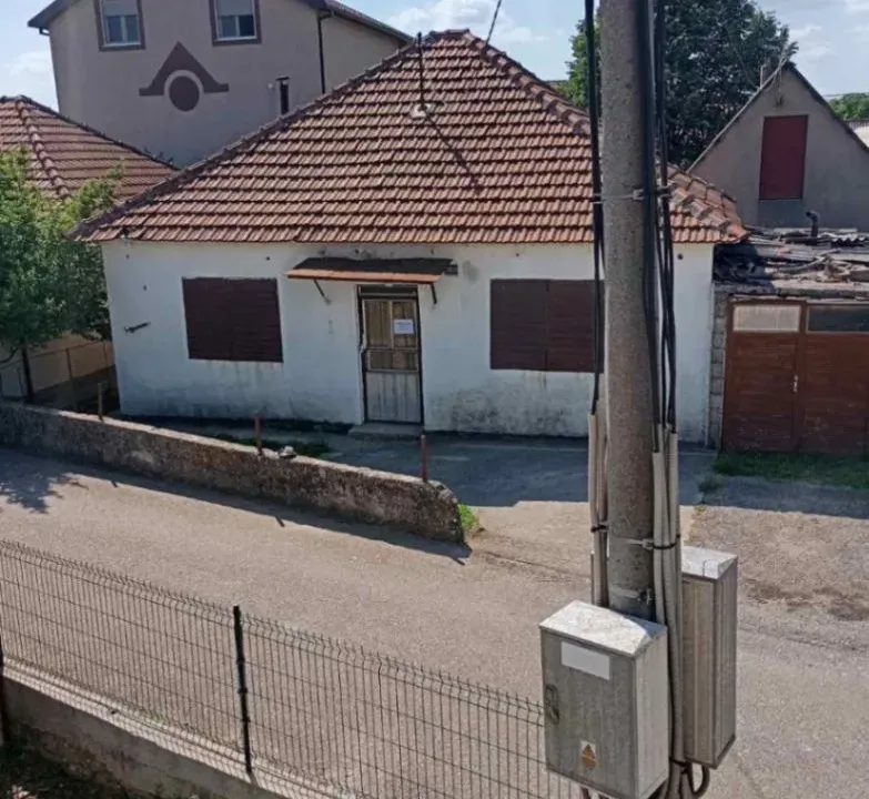 Sale, house, 110m², Humci, Nikšić