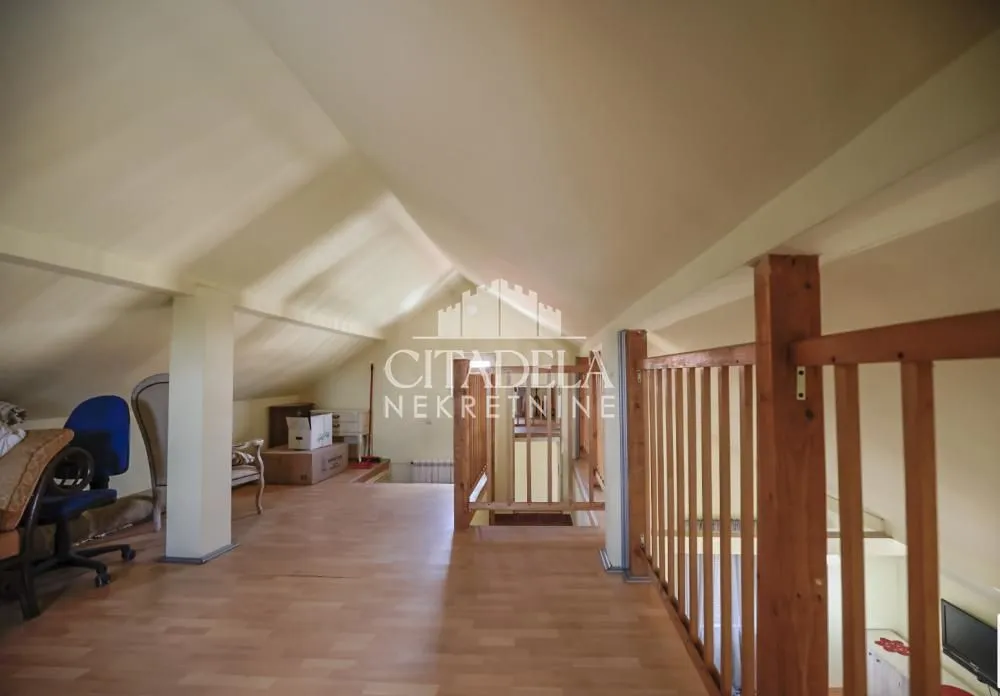 Sale, two bedroom apartment, 84m², Altina, Beograd