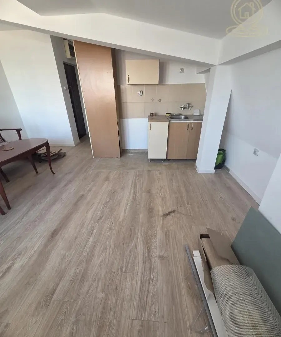 Prodaja, jednosoban stan, 40m², Pantelej, Niš