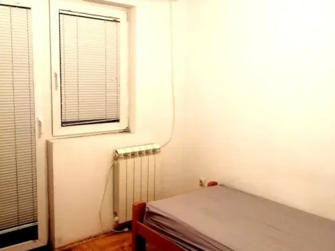 Rent, two bedroom apartment, 50m², Kanarevo Brdo, Beograd - image 4