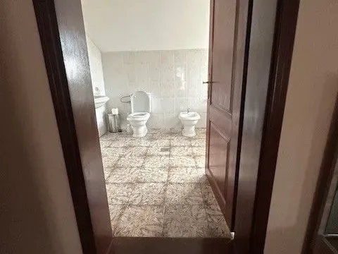 Izdavanje, kuća, 250m², Donja Gorica, Podgorica - image 9