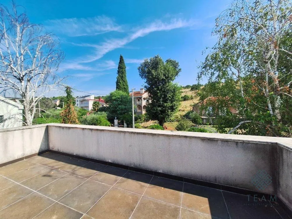Prodaja, kuća, 228m², Dalmatinska ulica, Podgorica