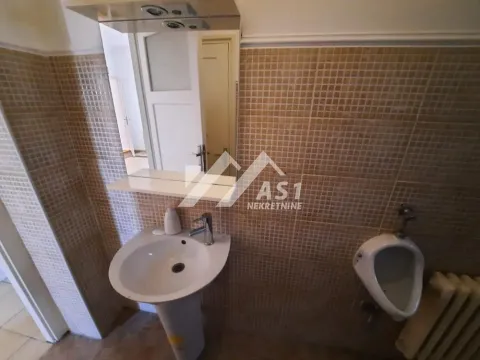 Izdavanje, poslovni prostor, 100m², Novi Sad Sve Podlokacije, Novi Sad - image 9