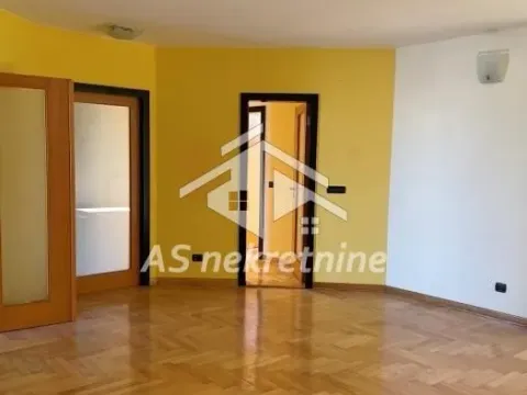 Izdavanje, stan, 207m², Kalenić Pijaca, Vračar Sve Podlokacije - image 5