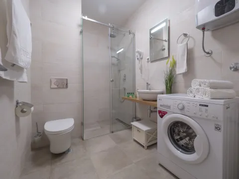 Rent, one bedroom apartment, 50m², Centar, Budva - image 5