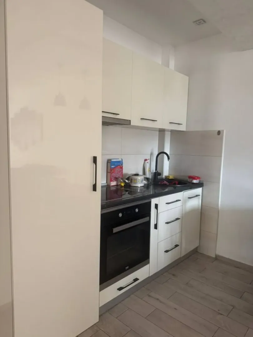 Prodaja, jednosoban stan, 45m², Podkošljun, Budva