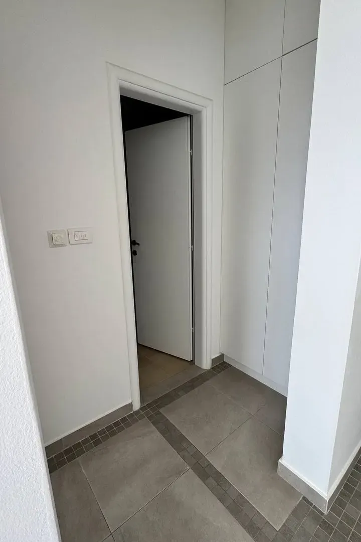 Prodaja, dvosoban stan, 68m², Budva, Crna Gora