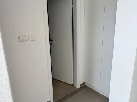 Prodaja, dvosoban stan, 68m², Budva, Crna Gora - image 4