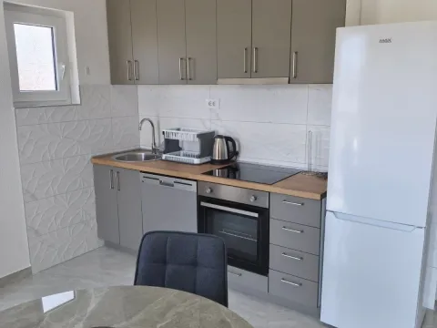 Rent, one bedroom apartment, 50m², Bjeliši, Bar - image 3