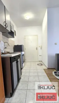 Izdavanje, garsonjera, 30m², Adice, Novi Sad Sve Podlokacije - image 8