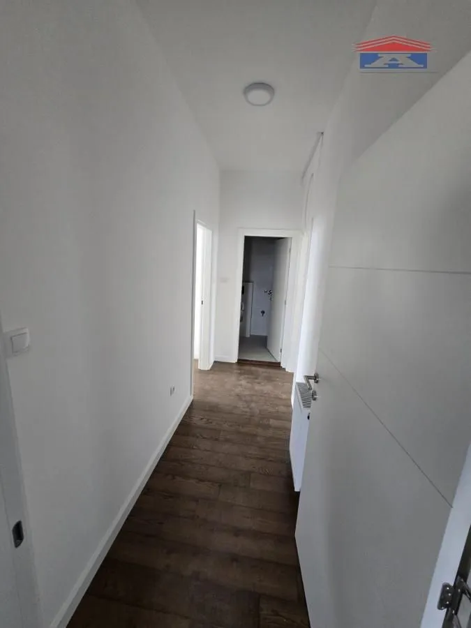 Prodaja, četvorosoban stan, 117m², Novo naselje, Novi Sad