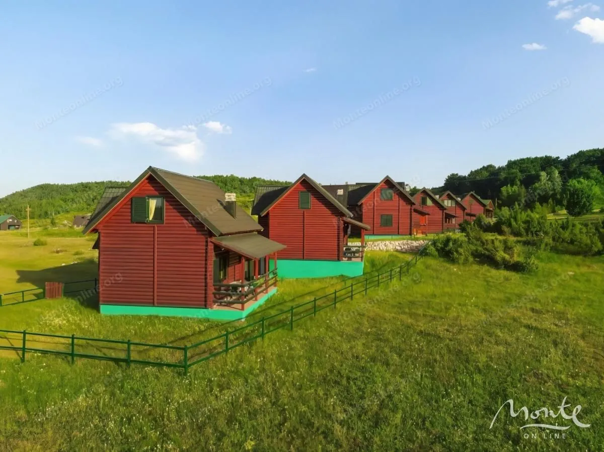 Sale, office space, 480m², Borje, Žabljak