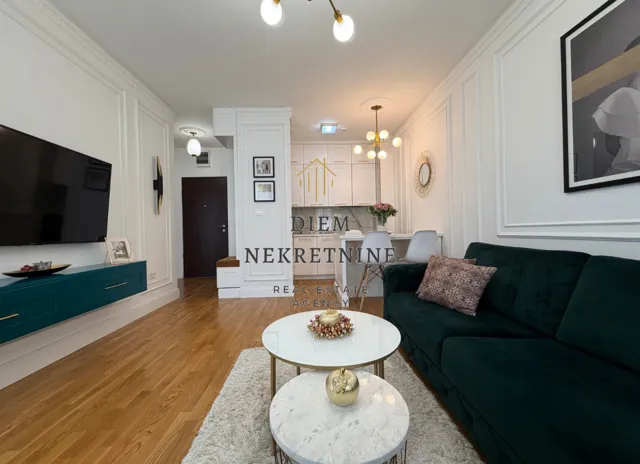 Izdavanje, jednosoban stan, 45m², City Kej, Podgorica