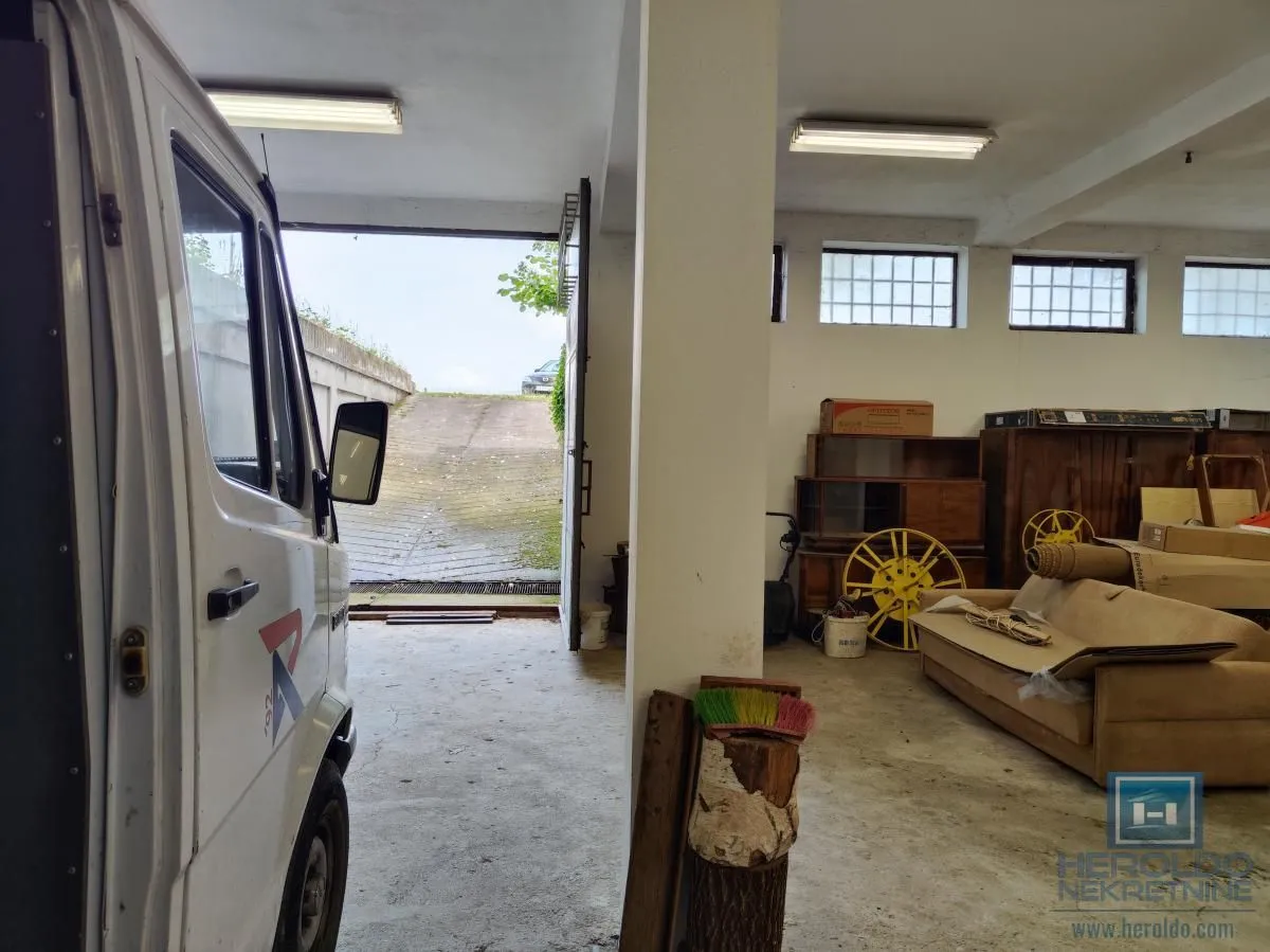 Rent, hospitality venue, 1000m², Strelište, Jagodina