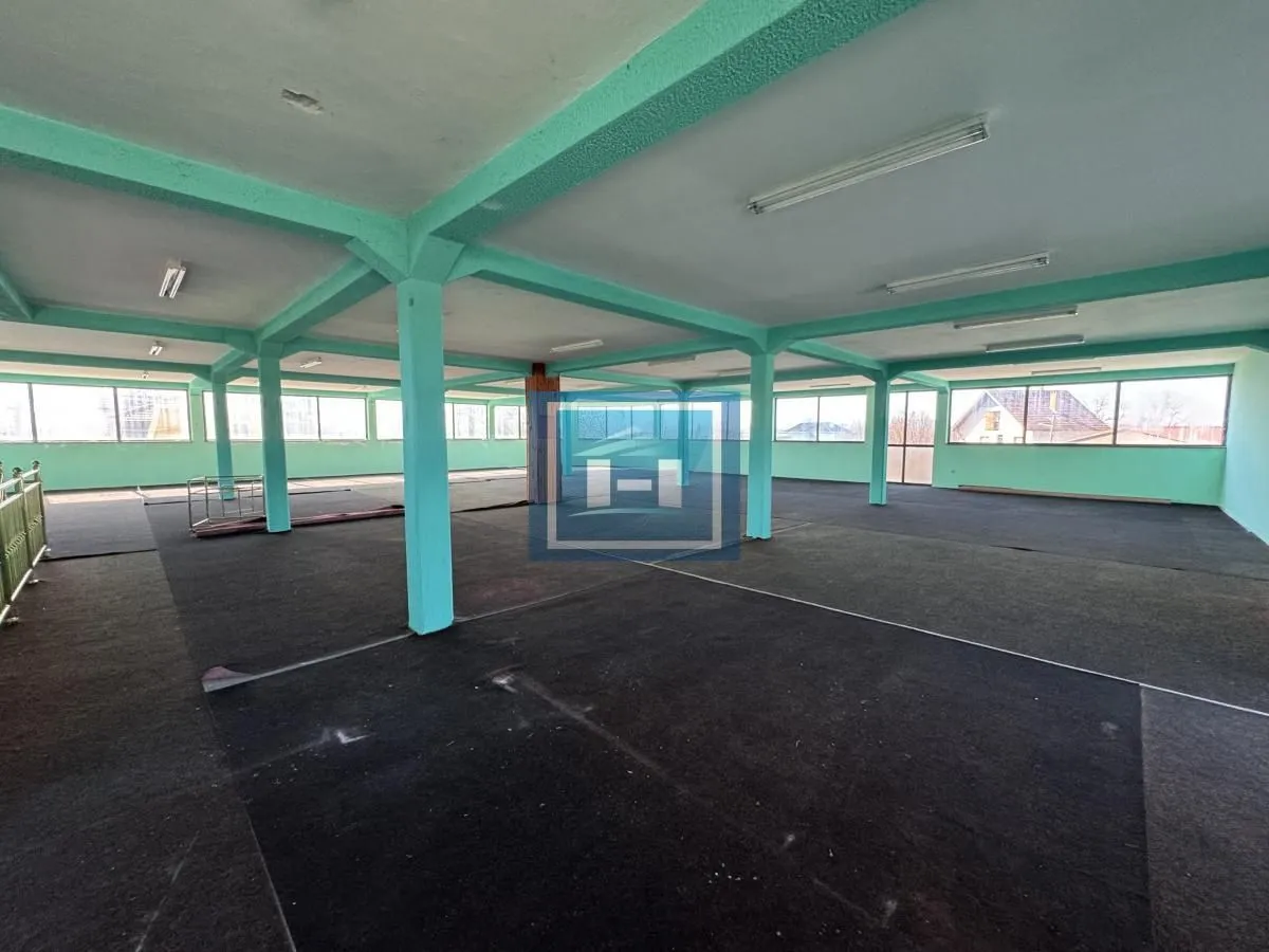 Rent, office space, 1320m², Supska, Ćuprija