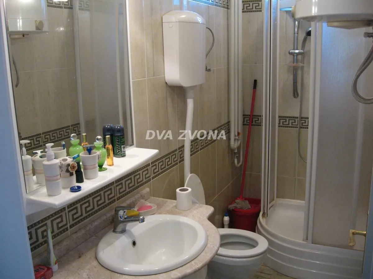 Prodaja, kuća, 274m², Temerin, Novi Sad