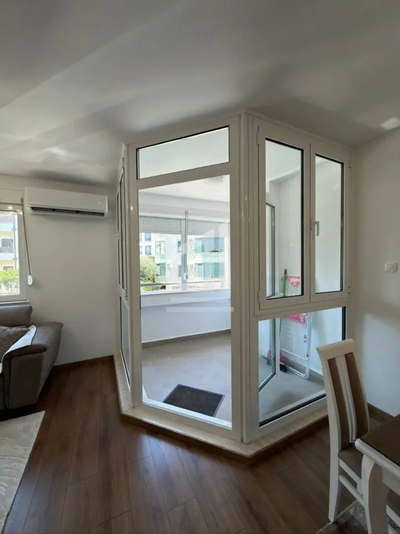 Rent, three bedroom apartment, 100m², Kruševac, Podgorica