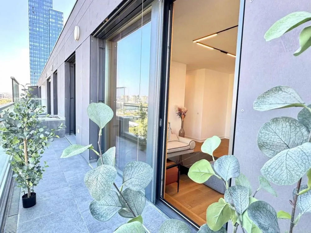 Prodaja, četvorosoban stan, 125m², Novi Beograd Blok 65, Novi Beograd Sve Podlokacije