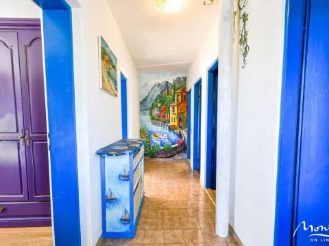 Prodaja, kuća, 288m², Budva, Crna Gora - image 18