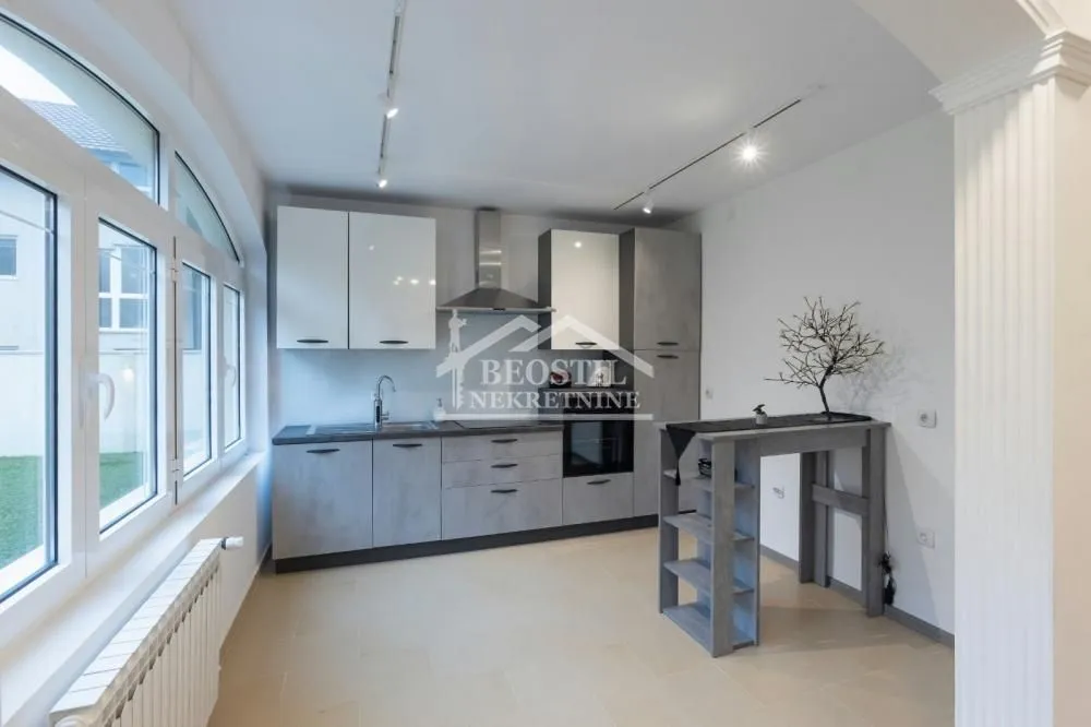 Izdavanje, kuća, 417m², Jajinci, Voždovac Sve Podlokacije
