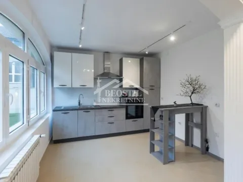 Izdavanje, kuća, 417m², Jajinci, Voždovac Sve Podlokacije - image 12