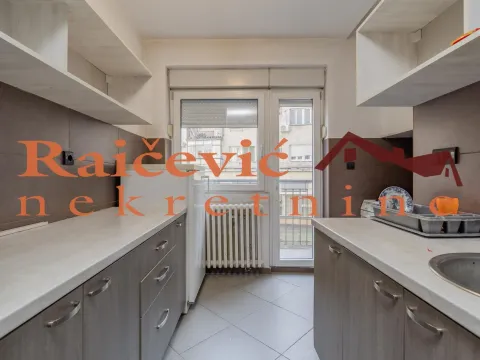 Sale, three bedroom apartment, 64m², Kalenić Pijaca, Vračar Sve Podlokacije - image 7