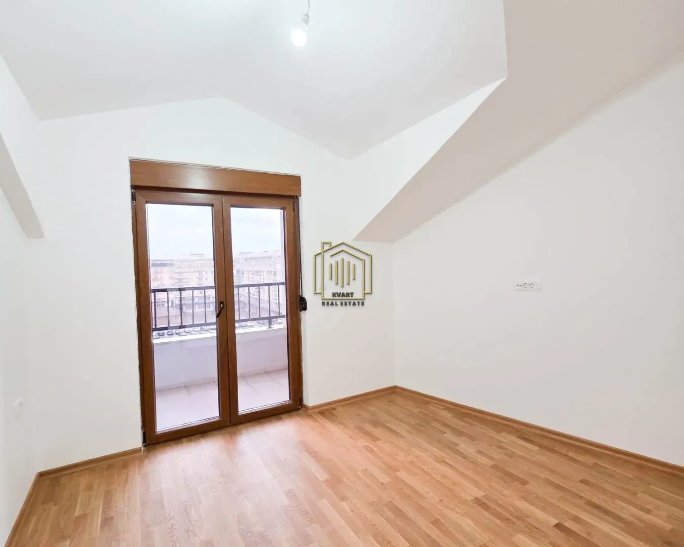 Prodaja, jednosoban stan, 40m², Stari Aerodrom, Podgorica
