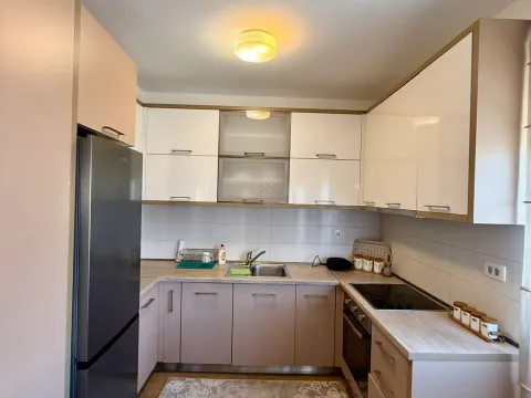 Rent, one bedroom apartment, 47m², Blok 9, Podgorica - image 4