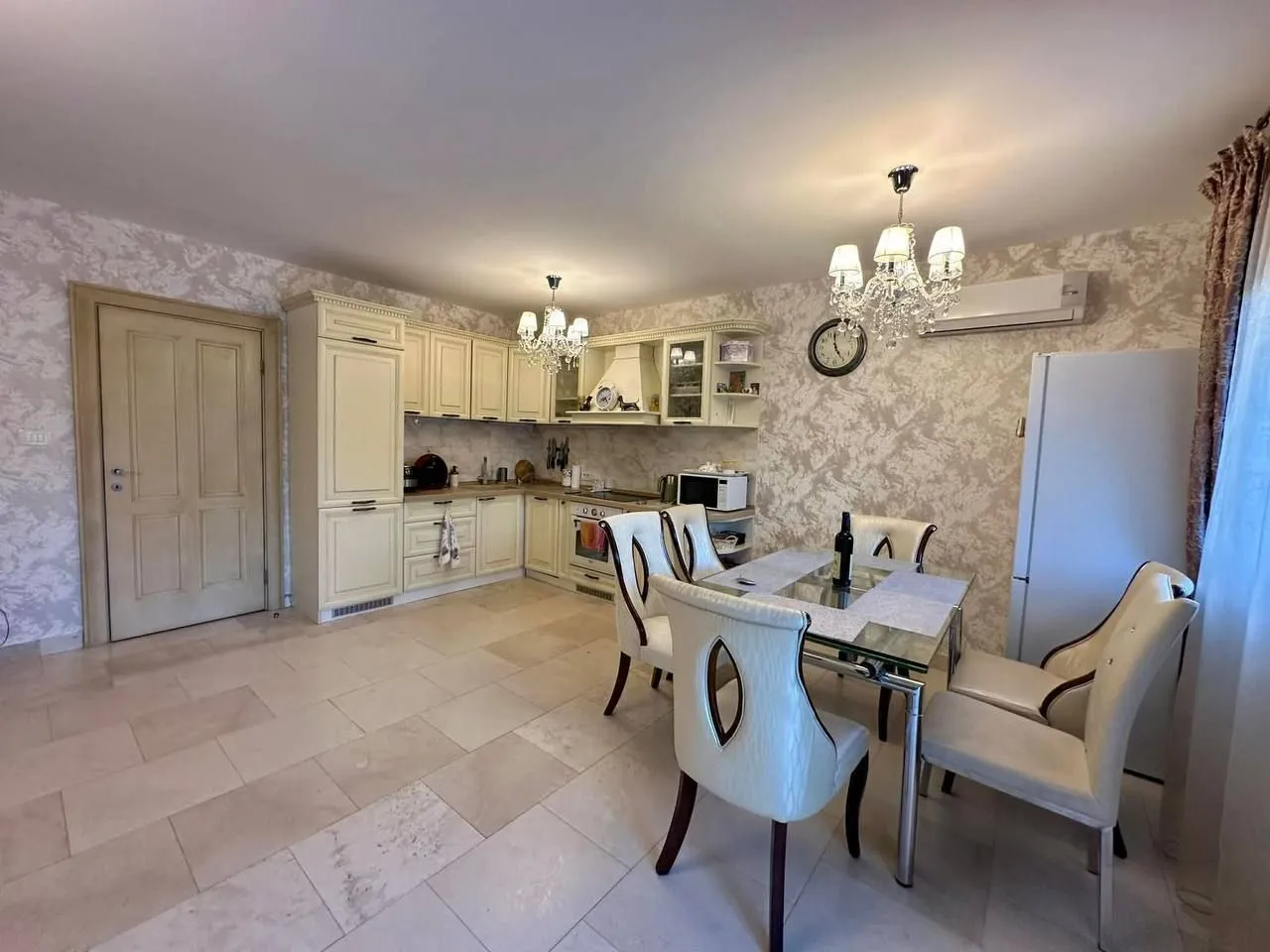 Rent, house, 174m², Lastva Grbaljska, Kotor