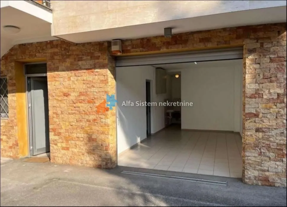 Rent, house, 220m², Senjak, Beograd