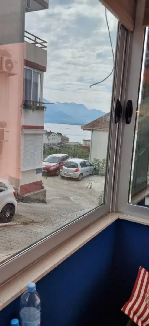 Prodaja, jednosoban stan, 39m², Baošići, Herceg Novi
