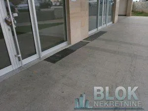 Izdavanje, poslovni prostor, 95m², Preko Morače, Podgorica