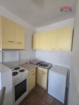 Izdavanje, jednosoban stan, 35m², Grbavica, Novi Sad Sve Podlokacije - image 3