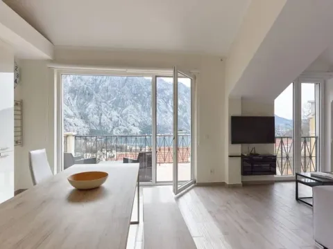 Sale, one bedroom apartment, 77m², Orahovac, Kotor - image 1