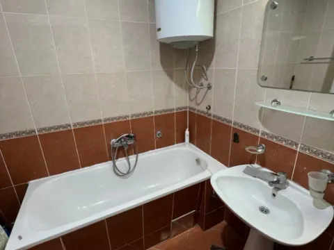 Izdavanje, jednosoban stan, 50m², Centar, Bar - image 11