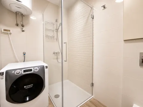 Prodaja, jednosoban stan, 47m², City Kvart, Podgorica - image 12