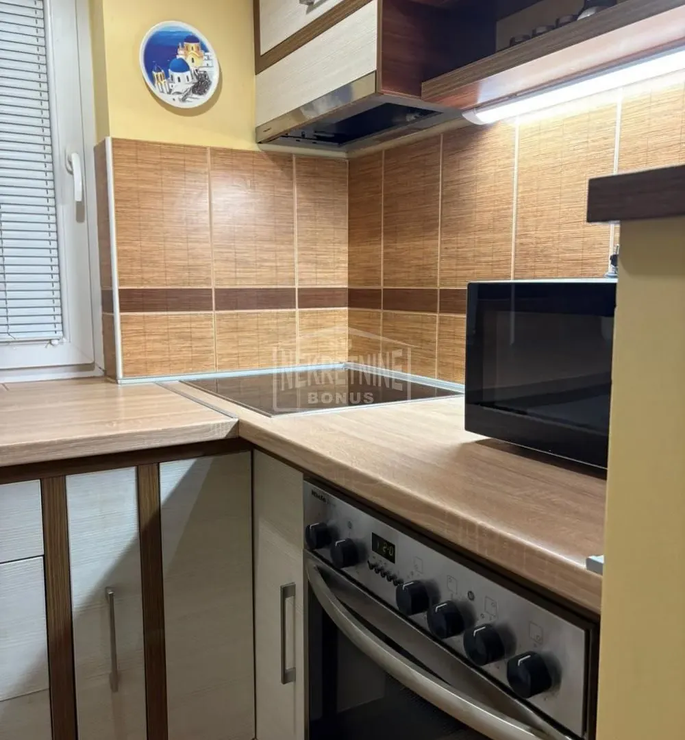 Prodaja, dvosoban stan, 58m², Kertvaroš, Subotica