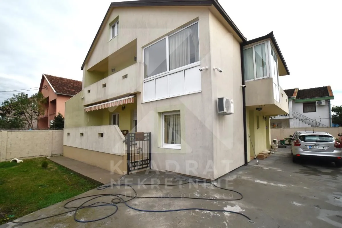 Izdavanje, kuća, 370m², Zagorič, Podgorica