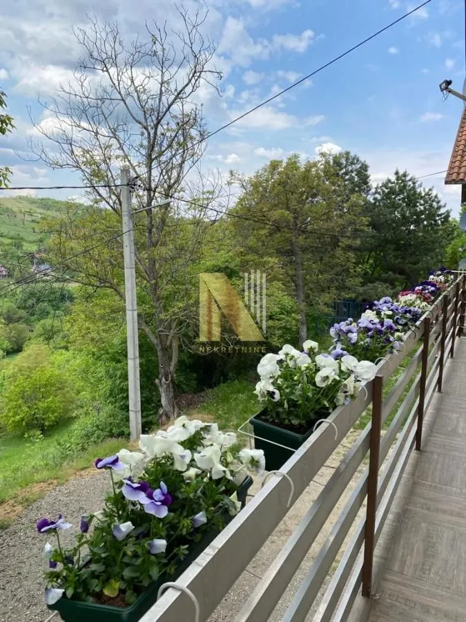 Prodaja, kuća, 150m², Rakovac, Novi Sad Sve Podlokacije