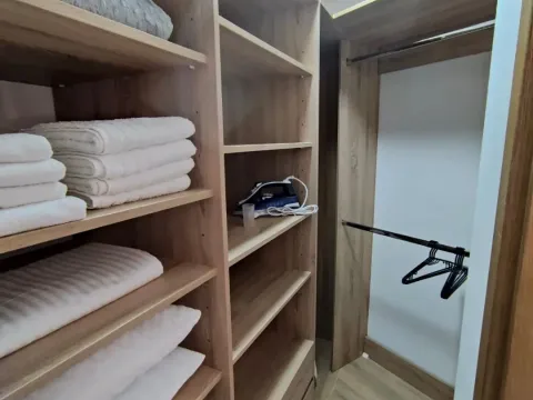 Izdavanje, jednosoban stan, 50m², Donja Lastva, Tivat - image 4