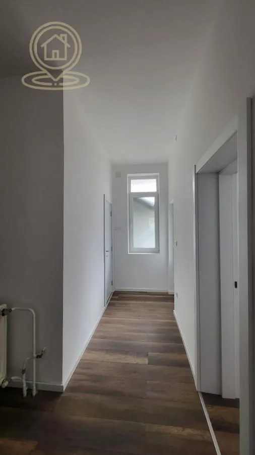 Prodaja, trosoban stan, 79m², Petrovaradin, Novi Sad