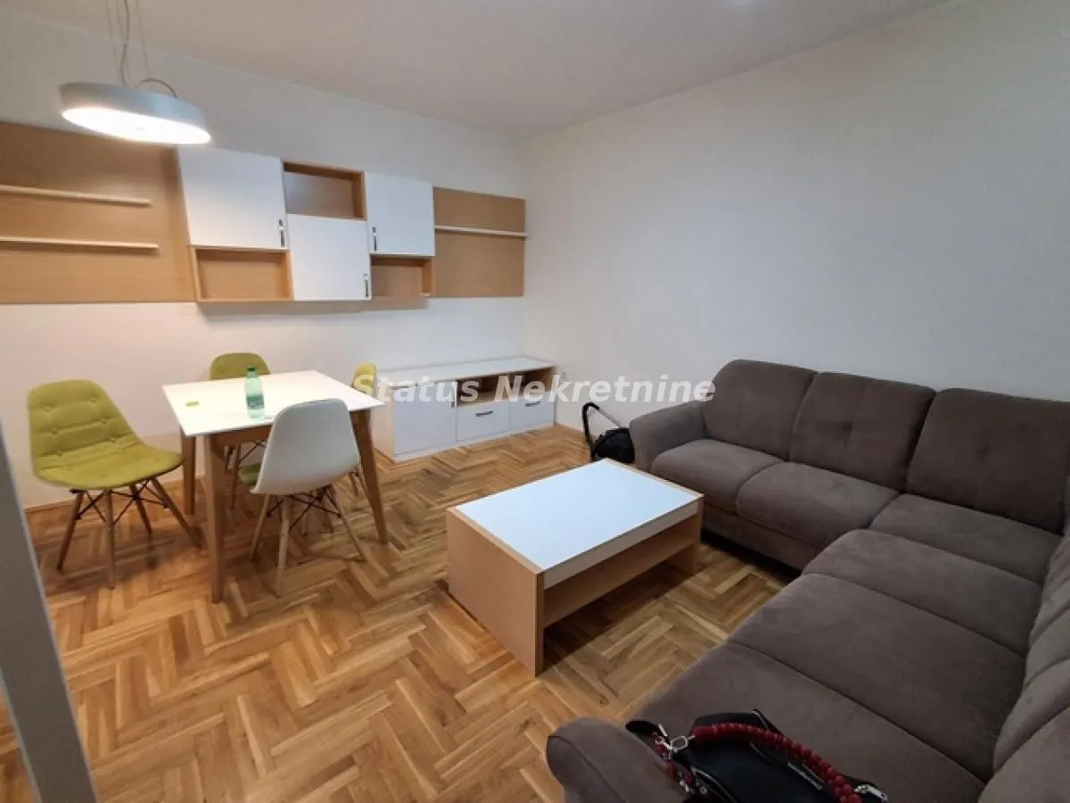 Izdavanje, dvosoban stan, 43m², Grbavica, Novi Sad Sve Podlokacije