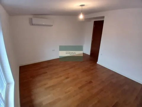 Prodaja, trosoban stan, 79m², Erdoglija, Kragujevac - image 13