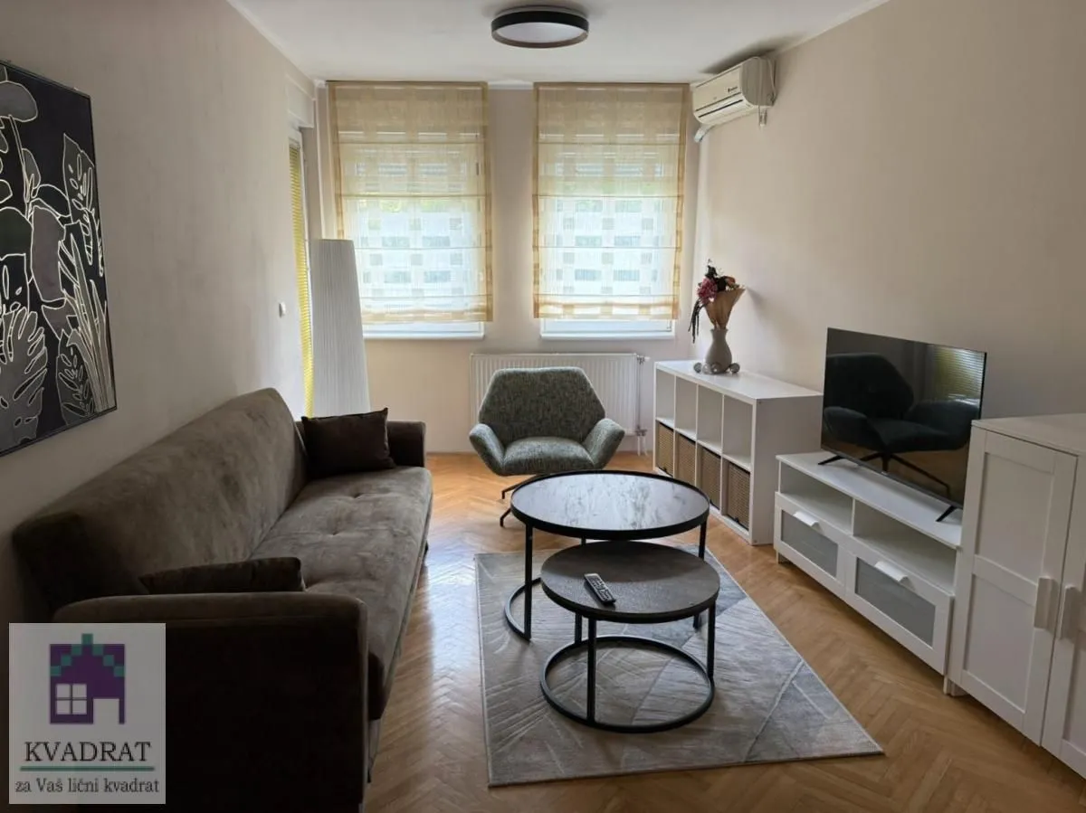 Prodaja, dvosoban stan, 53m², Centar, Novi Sad