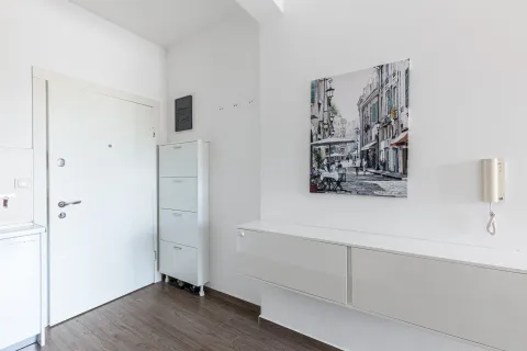 Prodaja, jednosoban stan, 44m², Ulcinj, Crna Gora - image 8