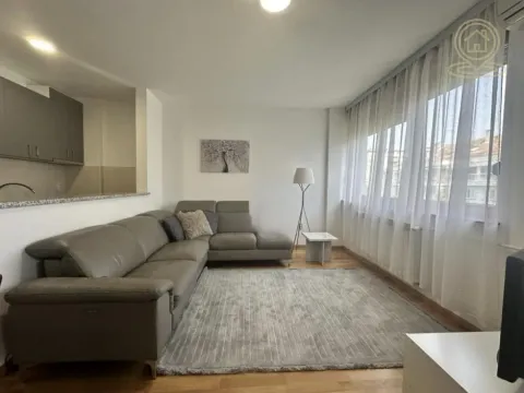 Izdavanje, dvosoban stan, 55m², Stari grad, Novi Sad - image 15