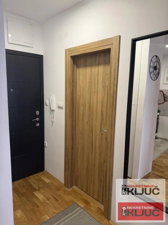 Prodaja, dvosoban stan, 39m², Salajka, Novi Sad Sve Podlokacije